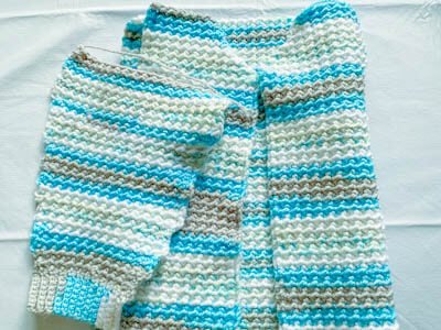 bulky-yarn-cardigan-wip.jpg