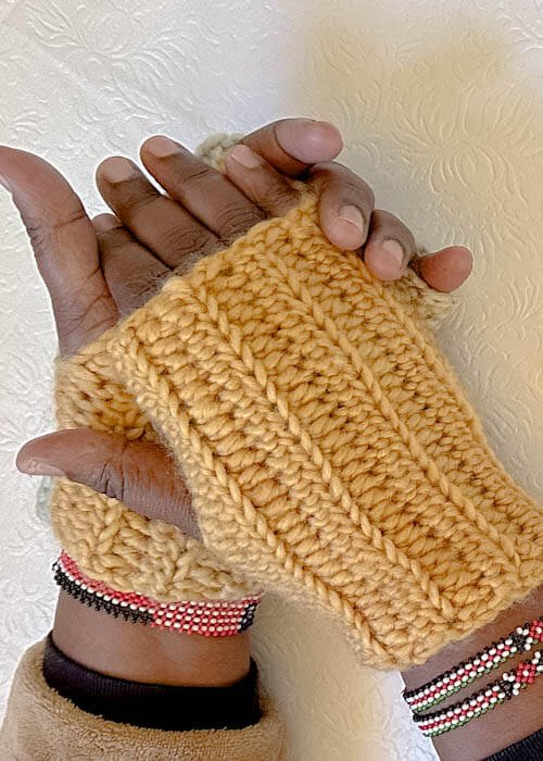 crochet fingerless gloves easy