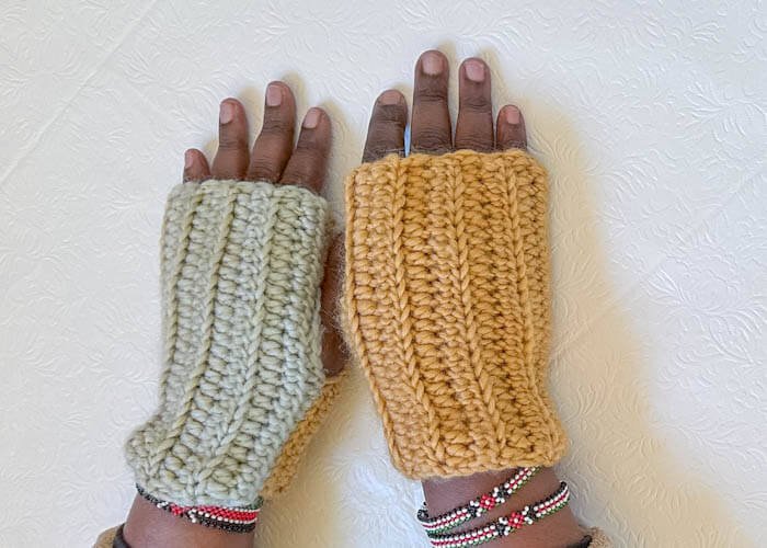 crochet fingerless gloves pattern