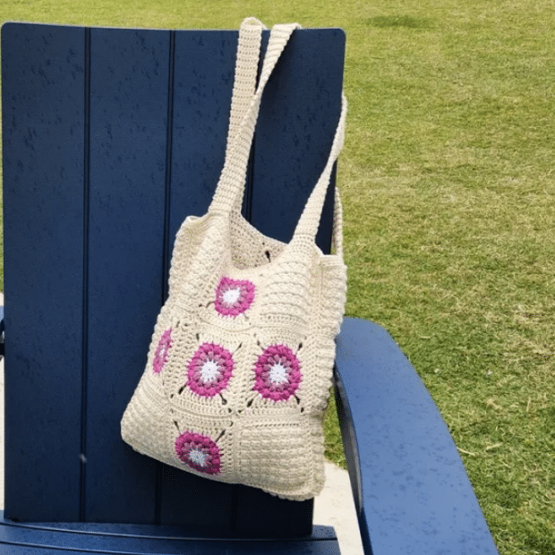 Free Crochet Bag Pattern Seed and Bloom Tote Bag