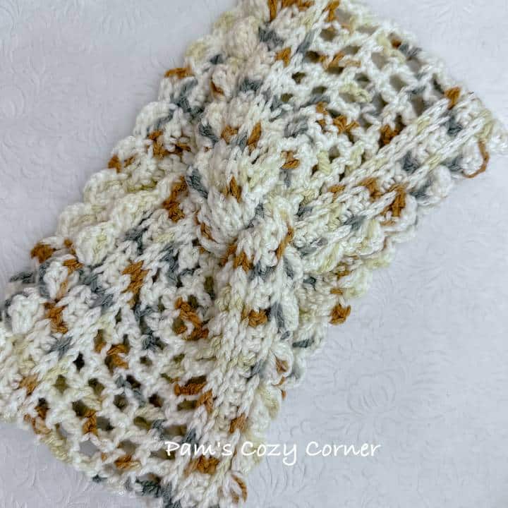 A Crochet Headband Twist