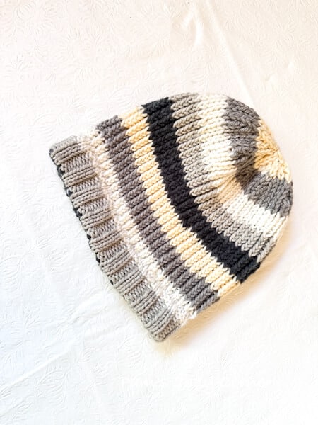 Easy striped knit hat pattern