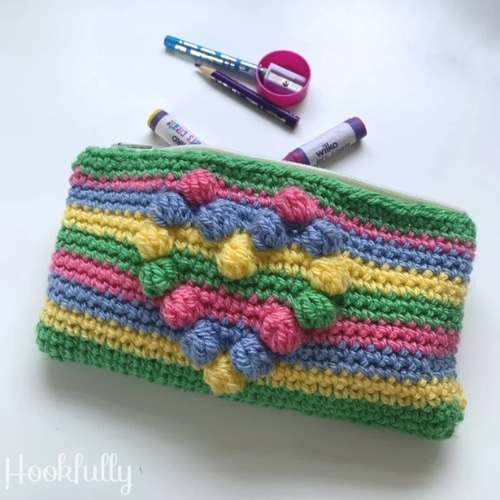 10 Free Crochet Back to school Patterns 7 crochet pencil pouch